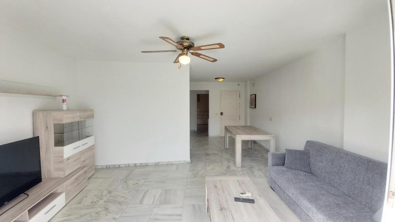 Ferienwohnung Del Parque Flats Meseta Swimmingpool Torremolinos Exterior foto